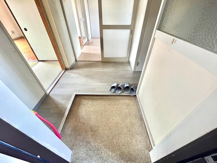 物件内観写真22　(玄関)