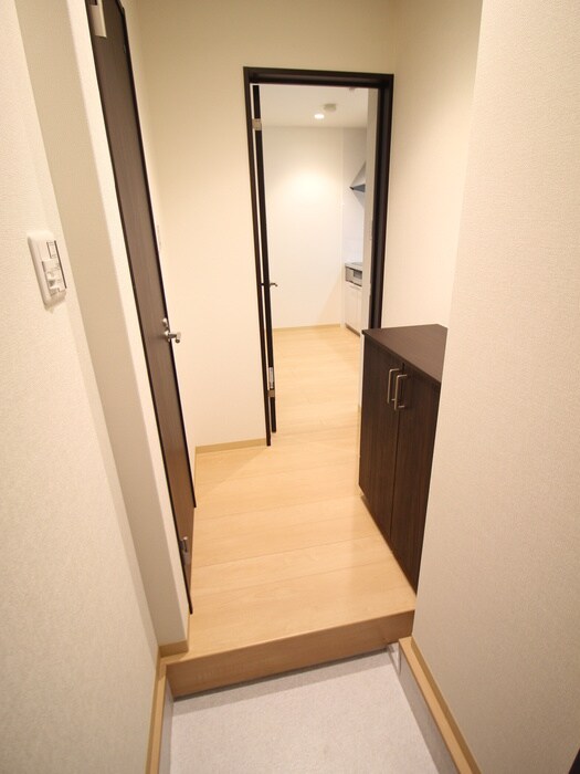 物件内観写真19　(玄関)