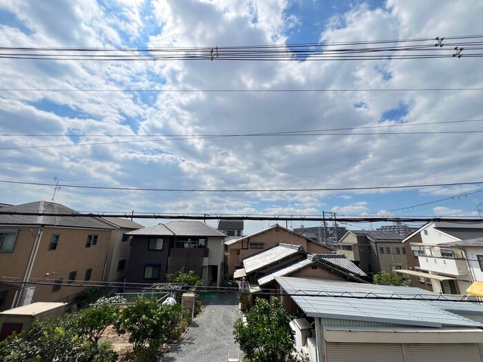 物件内観写真13　(室内からの展望)