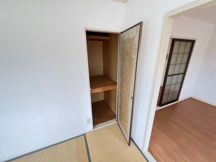 物件内観写真16　(収納)