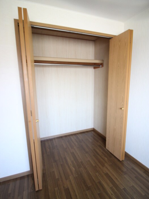 物件内観写真12　(収納)