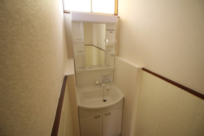 物件内観写真13　(洗面)