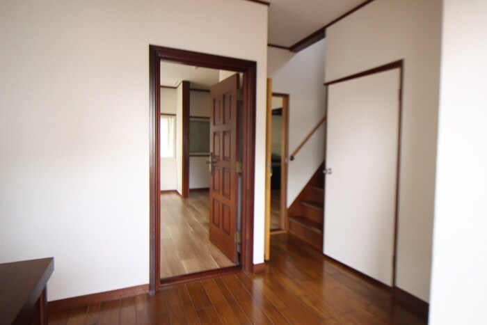 物件内観写真19　(廊下)