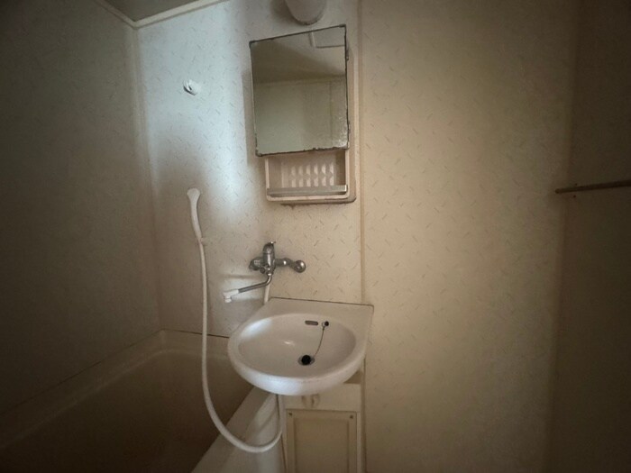 物件内観写真12　(洗面)