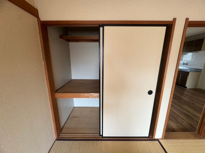 物件内観写真15　(収納)