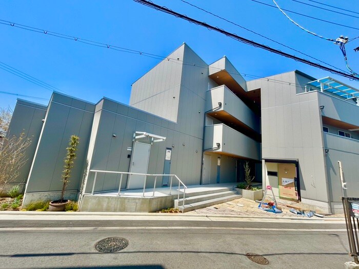 物件外観写真1　(外観写真)