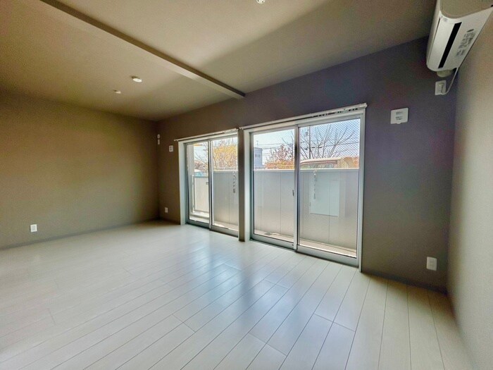 物件内観写真6　(居室)