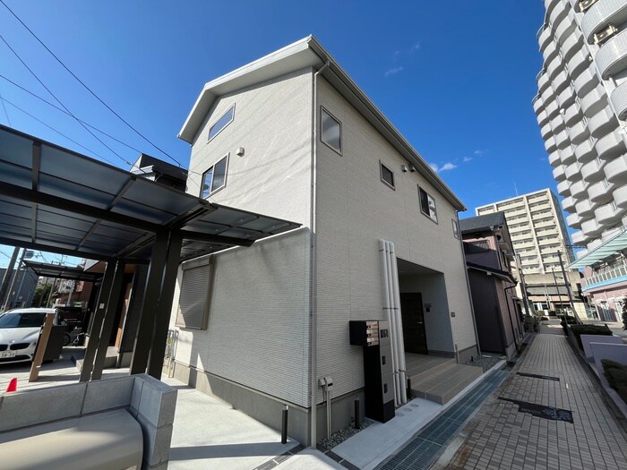 物件外観写真1　(外観写真)