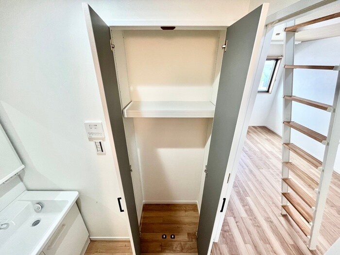 物件内観写真17　(収納)