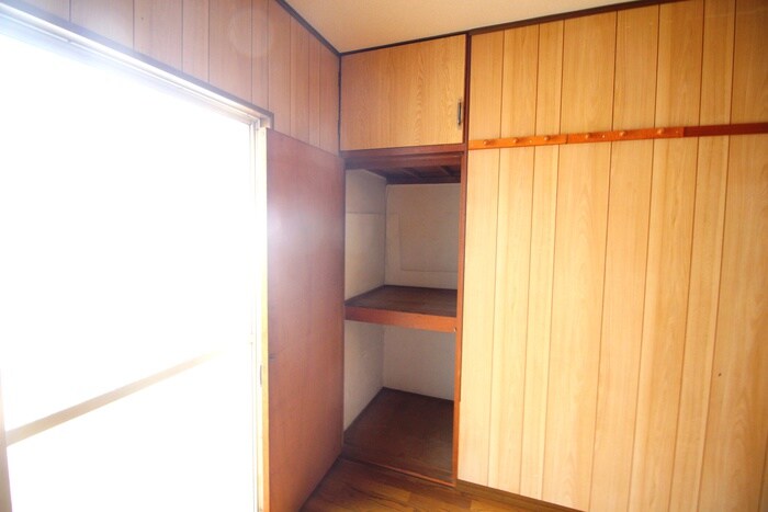 物件内観写真13　(収納)