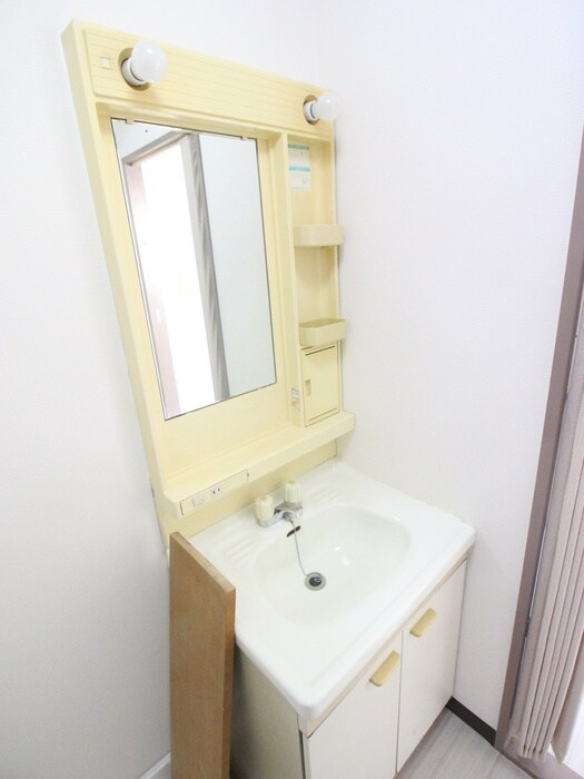 物件内観写真9　(洗面)