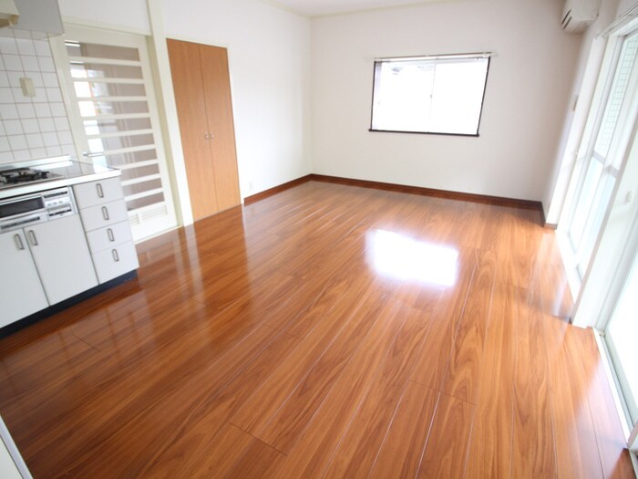 物件内観写真8　(居室)