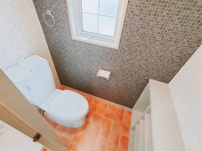 物件内観写真12　(トイレ)