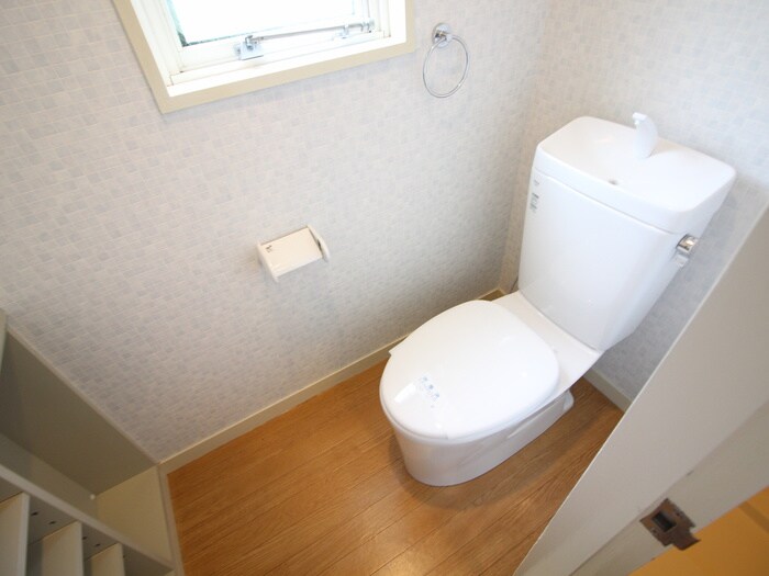物件内観写真15　(トイレ)