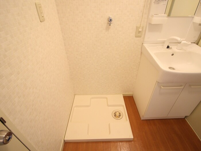 物件内観写真20　(洗濯機置場)