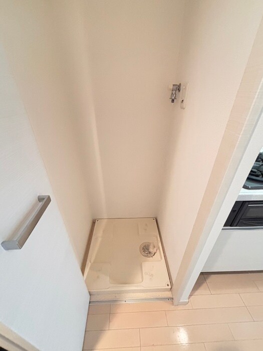 物件内観写真17　(洗濯機置場)