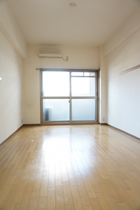 物件内観写真6　(居室)