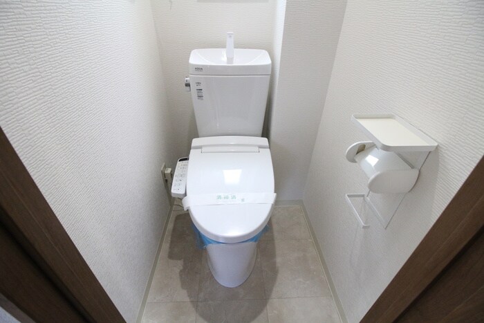 物件内観写真11　(トイレ)