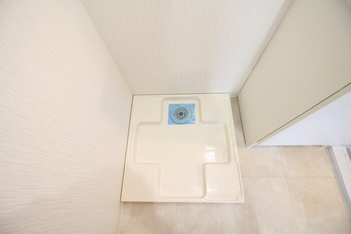 物件内観写真12　(洗濯機置場)