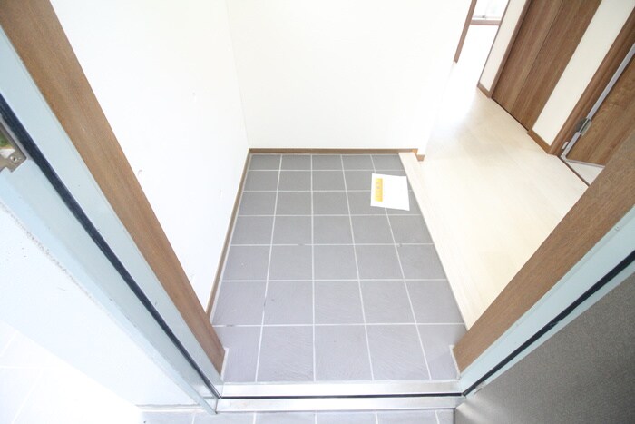 物件内観写真17　(玄関)