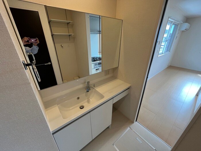 物件内観写真9　(洗面)