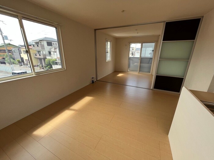 物件内観写真12　(居室)