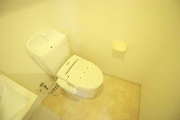 物件内観写真11　(トイレ)