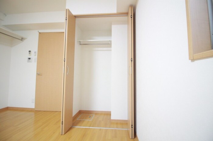 物件内観写真13　(収納)