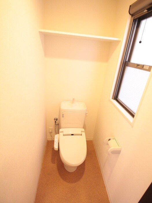 物件内観写真8　(トイレ)