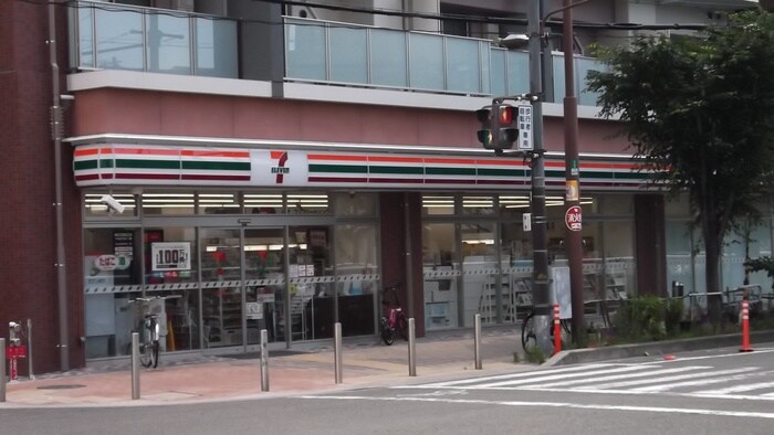 セブンイレブン　長堂1丁目店