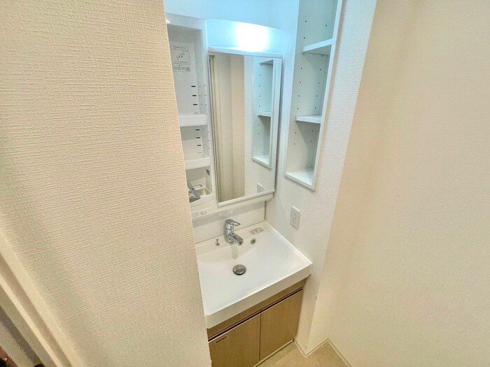 物件内観写真11　(洗面)