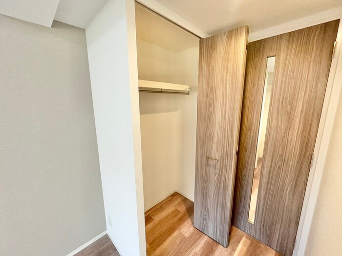 物件内観写真12　(収納)