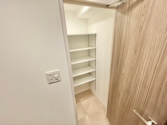 物件内観写真14　(靴箱)