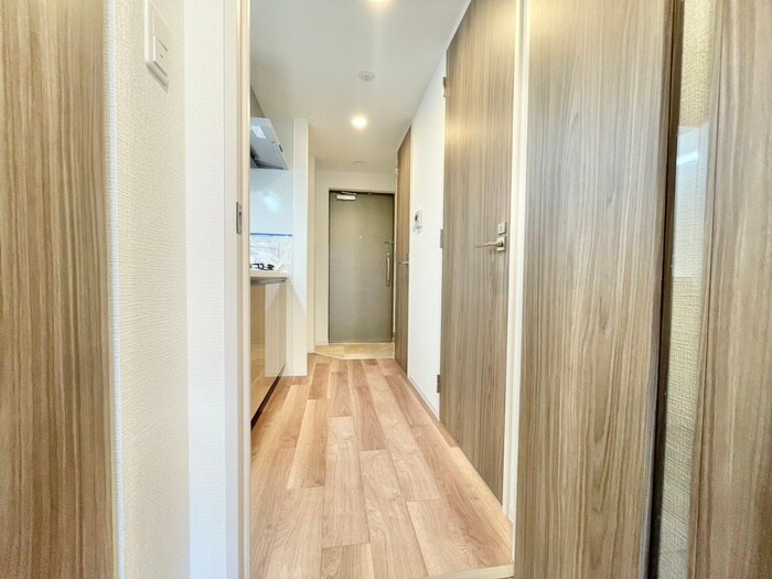 物件内観写真16　(廊下)