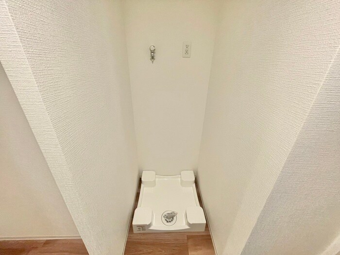 物件内観写真17　(洗濯機置場)