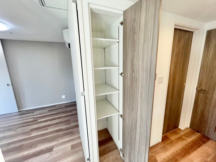 物件内観写真18　(収納)