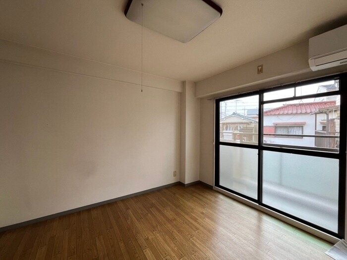 物件内観写真8　(居室)