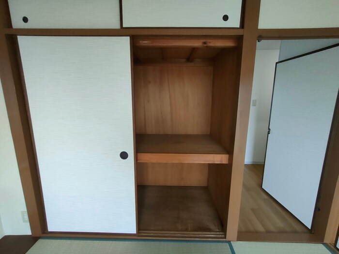 物件内観写真18　(収納)