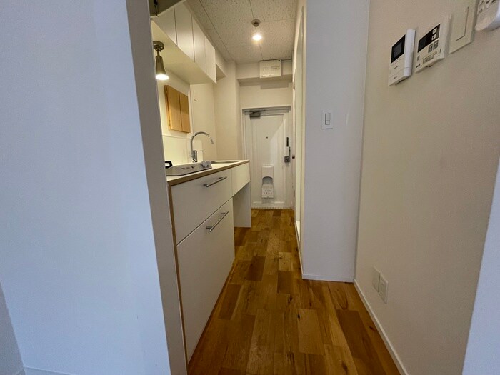 物件内観写真14　(廊下)