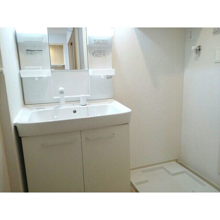 物件内観写真11　(洗面)