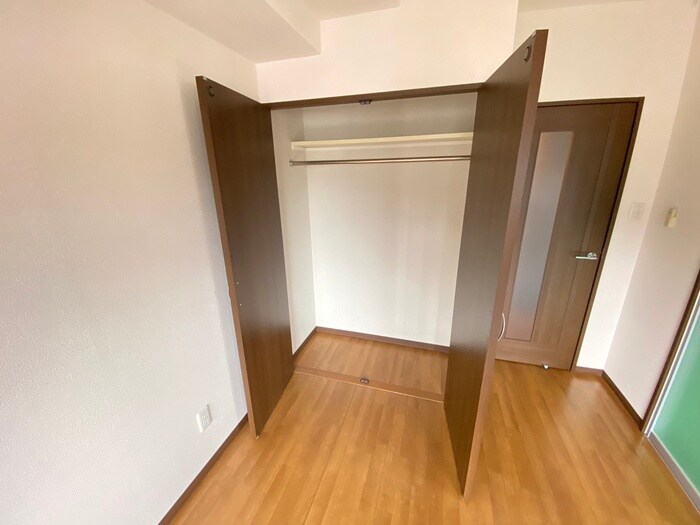 物件内観写真10　(収納)