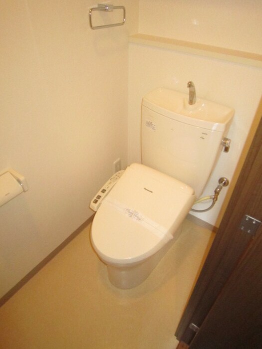 物件内観写真14　(トイレ)