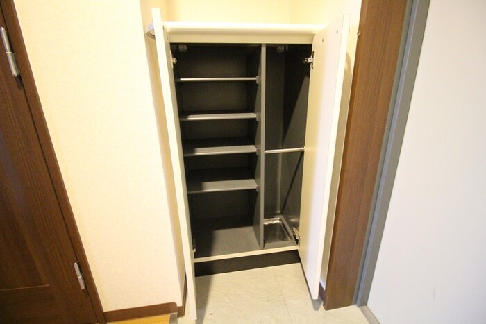 物件内観写真17　(靴箱)