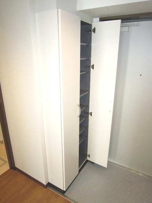 物件内観写真17　(靴箱)