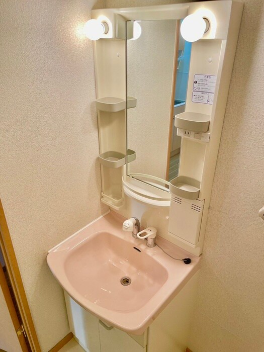 物件内観写真12　(洗面)