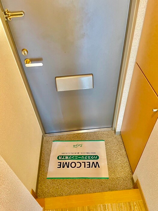 物件内観写真15　(玄関)