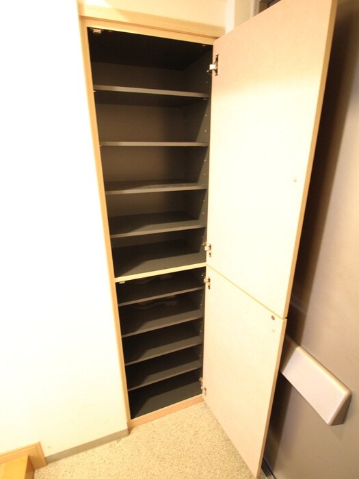 物件内観写真15　(靴箱)