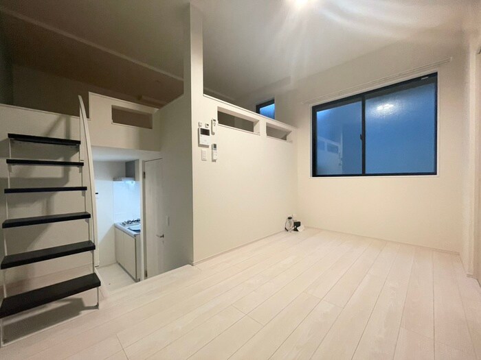 物件内観写真8　(居室)