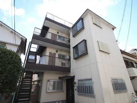 下川マンション外観写真