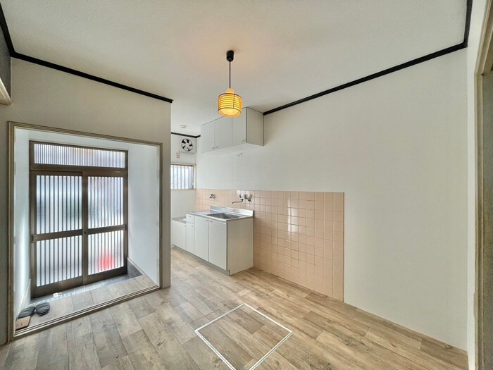 物件内観写真1　(居室)